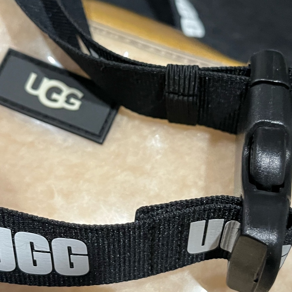 UGG Tan and Cream Shearling Bag Crossbody purse Janey II - Picture 6 of 7